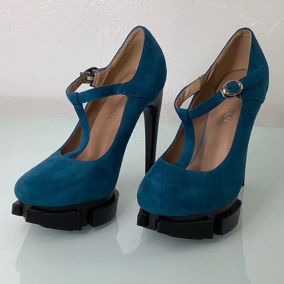 Paris Fashion Week Model Stilettos Eileen chunky platform T strap size 37 EUC - Picture 3 of 16